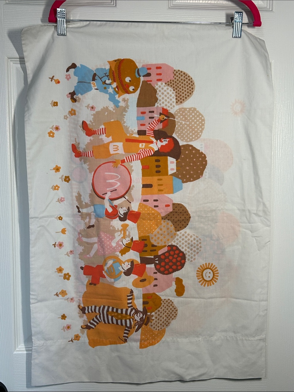 Fieldcrest Cream Pillowcase Panel with Orange, Pink and Brown Village Scene